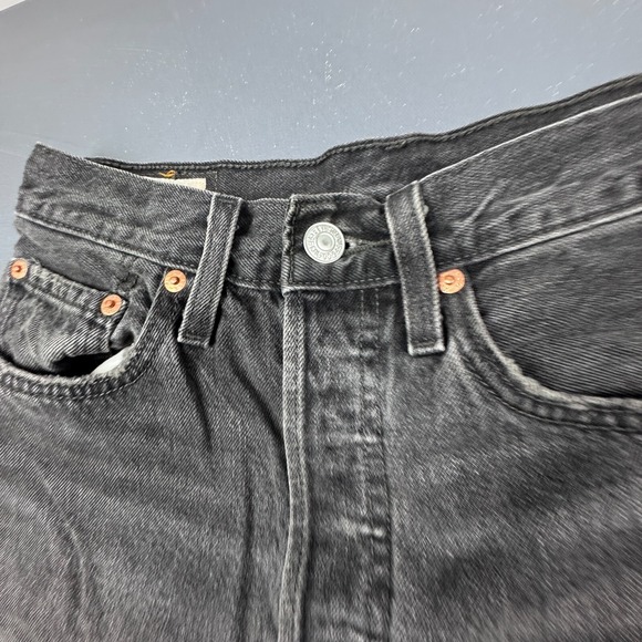 Levi's 501 Skinny Jeans Black Denim Women's Size Small 26 Distressed Premium - Picture 3 of 16